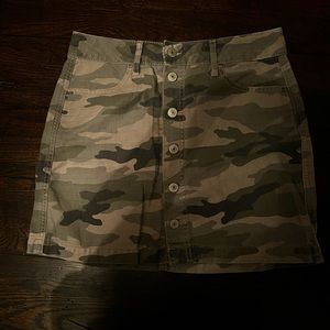 American Eagle Camo Skirt